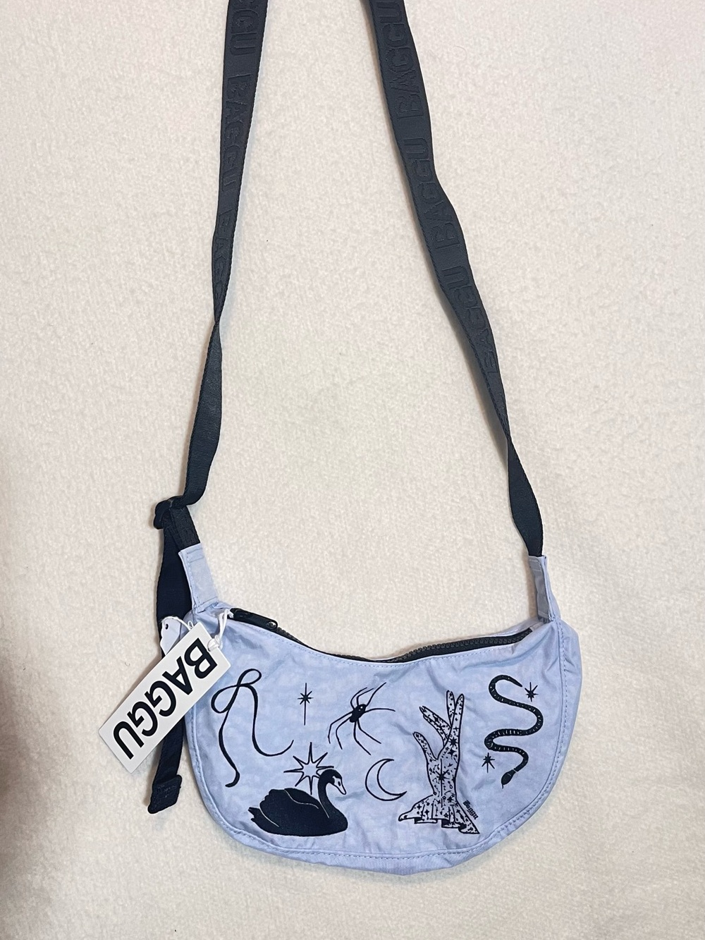 BAGGU Lavender Crescent Crossbody with Black Graphic Accents